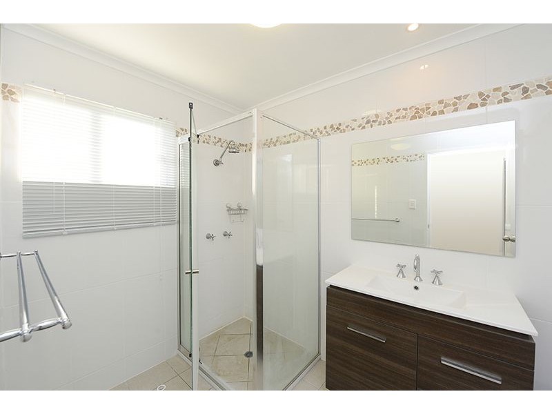 4 Marshall Ave, Sun Valley QLD 4680
