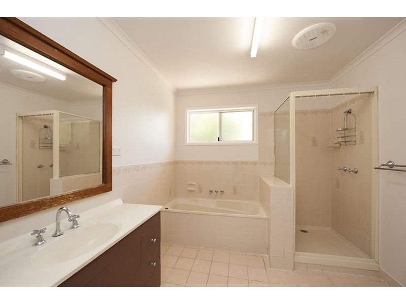 28 Harvey Road, Clinton QLD 4680