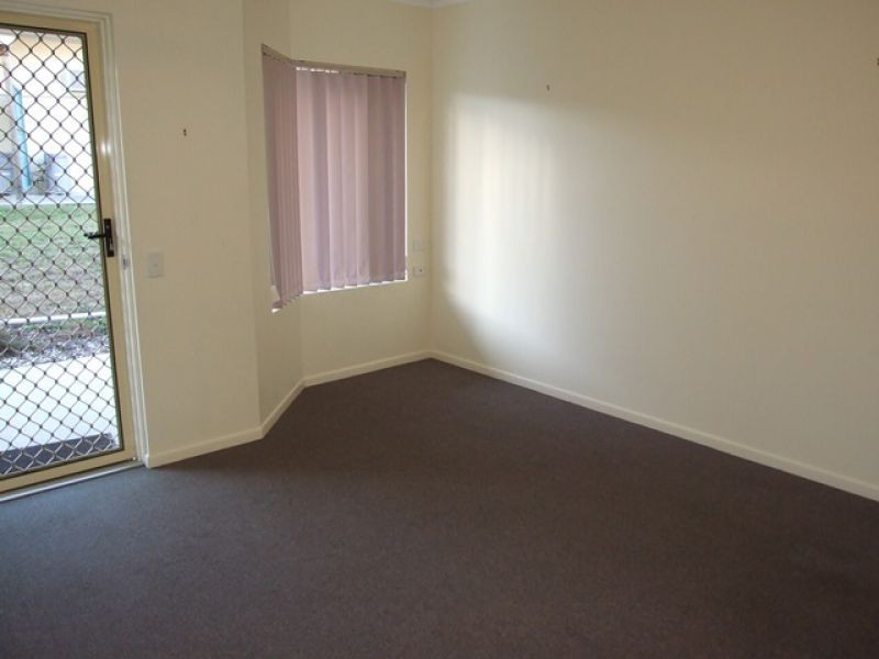 12/8 Wicks Street, New Auckland QLD 4680