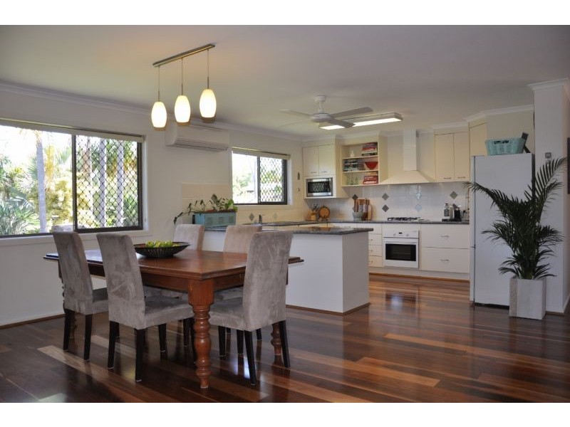 2 Yalkarra Crescent, Wurdong Heights QLD 4680