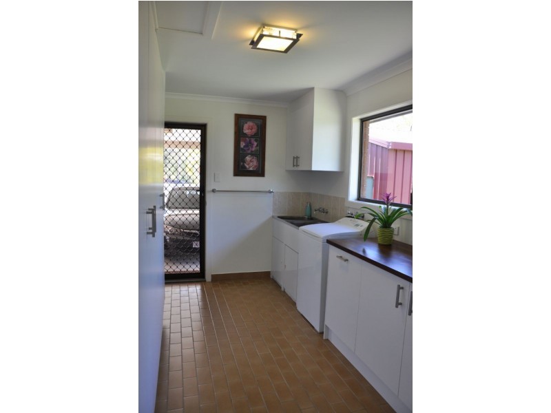 2 Yalkarra Crescent, Wurdong Heights QLD 4680