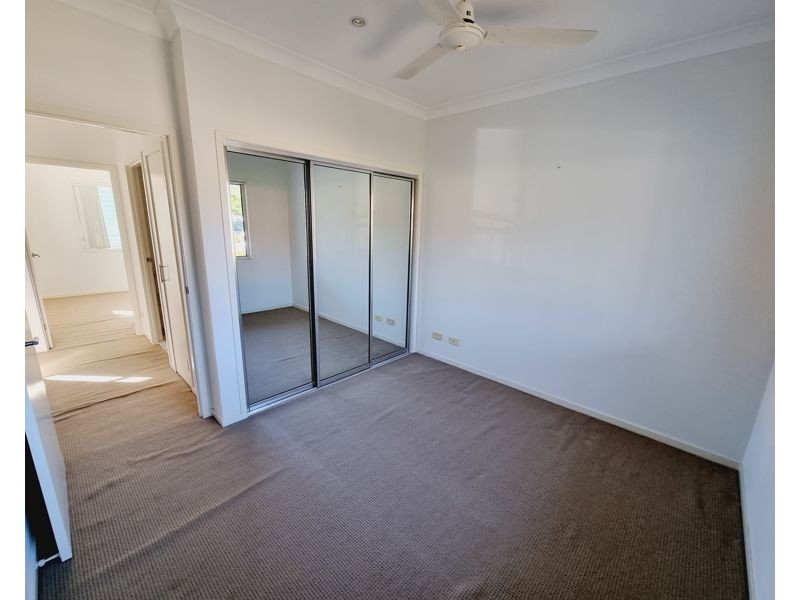 24/10 Nothling Street, New Auckland QLD 4680