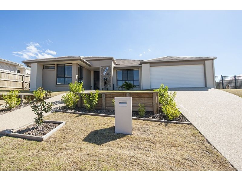 24 Daintree Boulevard, New Auckland QLD 4680