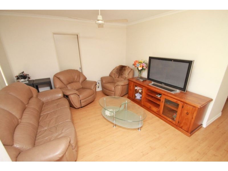 16 Deborah Street, Glen Eden QLD 4680