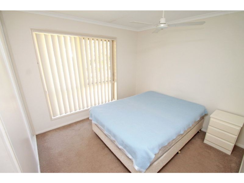 16 Deborah Street, Glen Eden QLD 4680