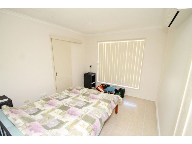 16 Deborah Street, Glen Eden QLD 4680