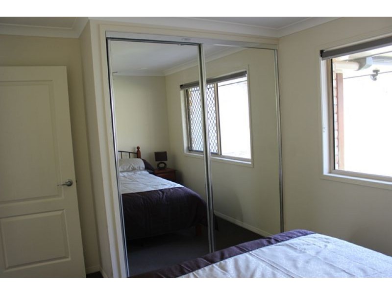 26 Spence Court, Kirkwood QLD 4680