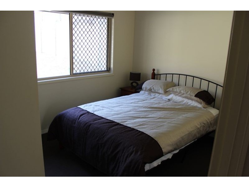 26 Spence Court, Kirkwood QLD 4680