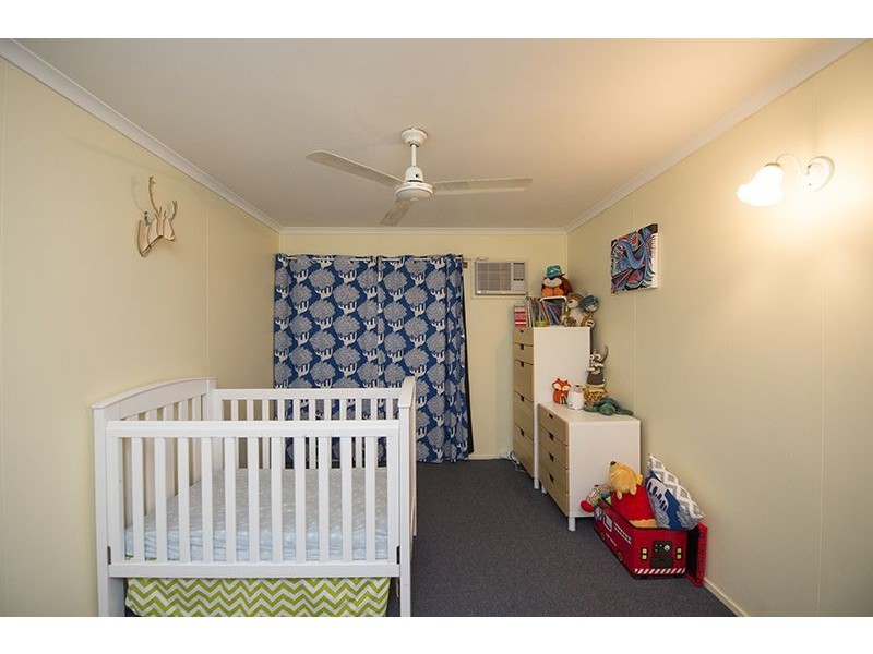 35 Alkina Crescent, Boyne Island QLD 4680