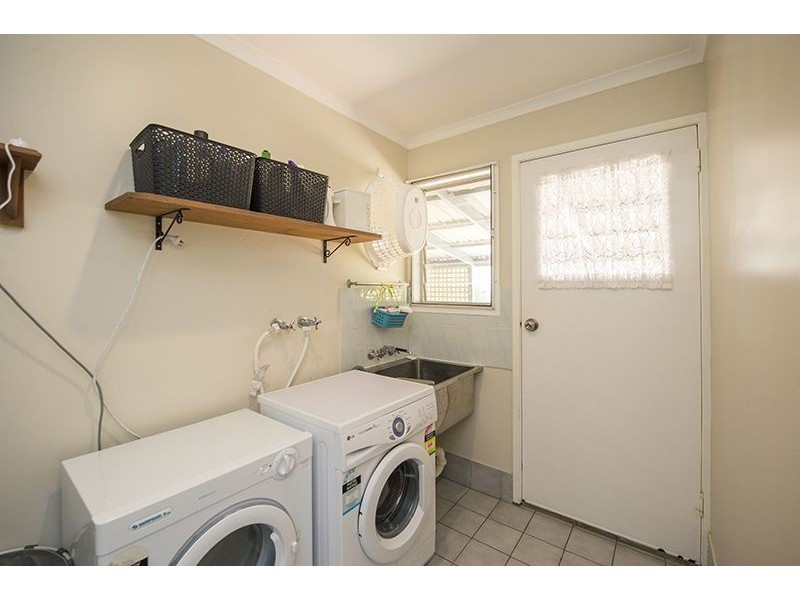 35 Alkina Crescent, Boyne Island QLD 4680