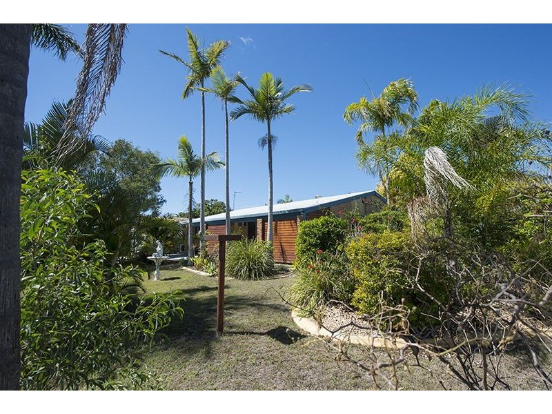 35 Alkina Crescent, Boyne Island QLD 4680
