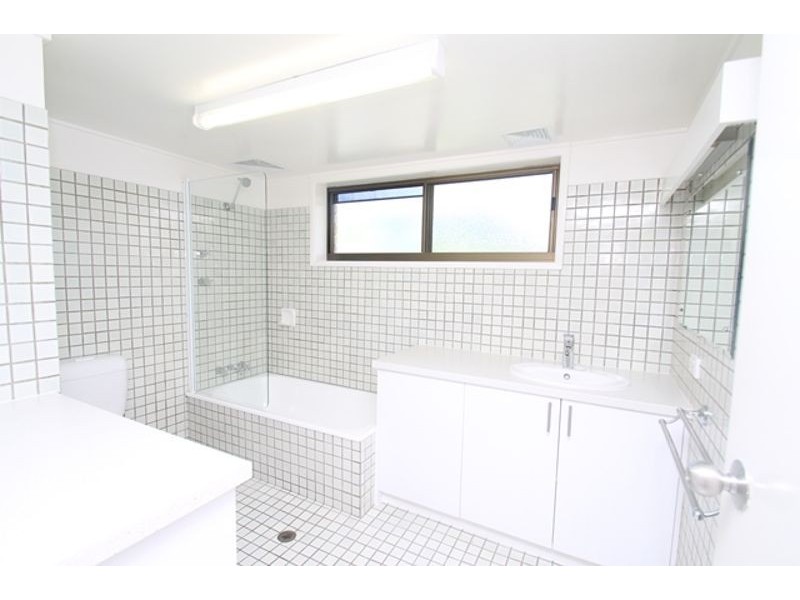 16/7 Kent Street, West Gladstone QLD 4680