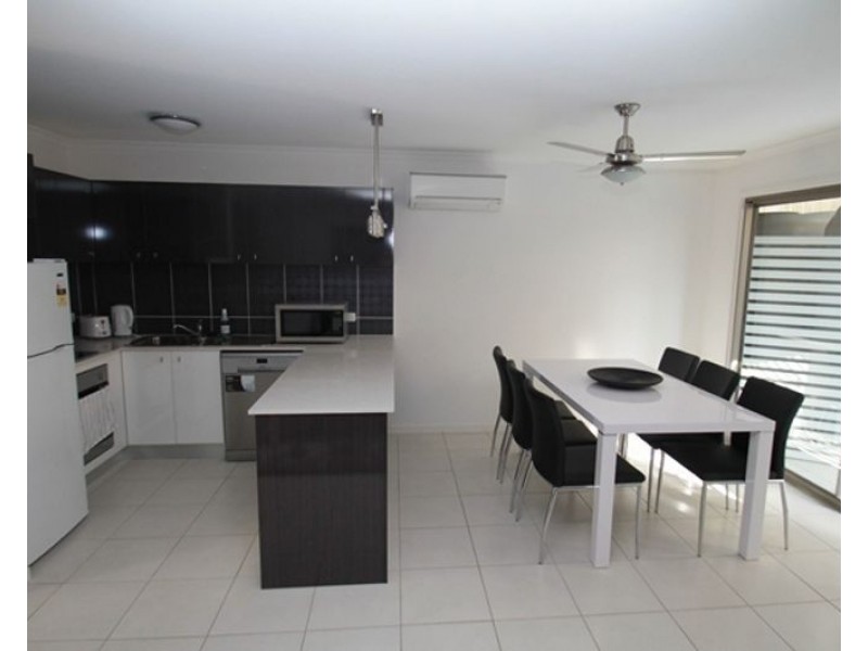4/5 Glenlyon Street, Gladstone QLD 4680