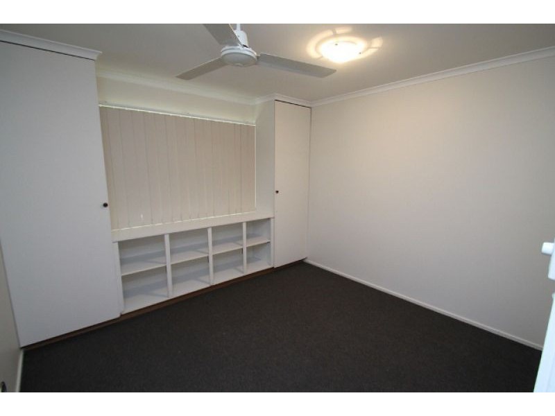 27 Willow Street, New Auckland QLD 4680