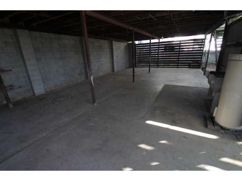 27 Willow Street, New Auckland QLD 4680