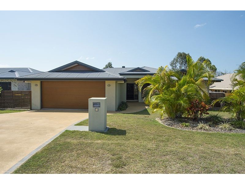 6 Riverside Drive, Tannum Sands QLD 4680