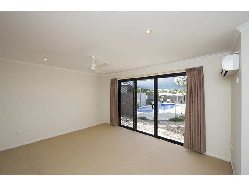 6 Riverside Drive, Tannum Sands QLD 4680