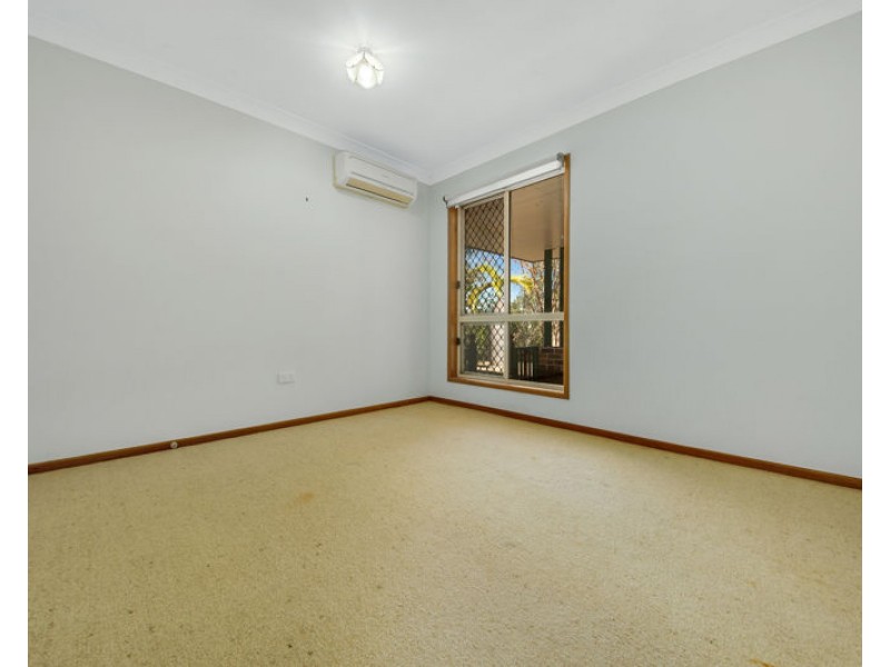26 Barrine Close, Clinton QLD 4680