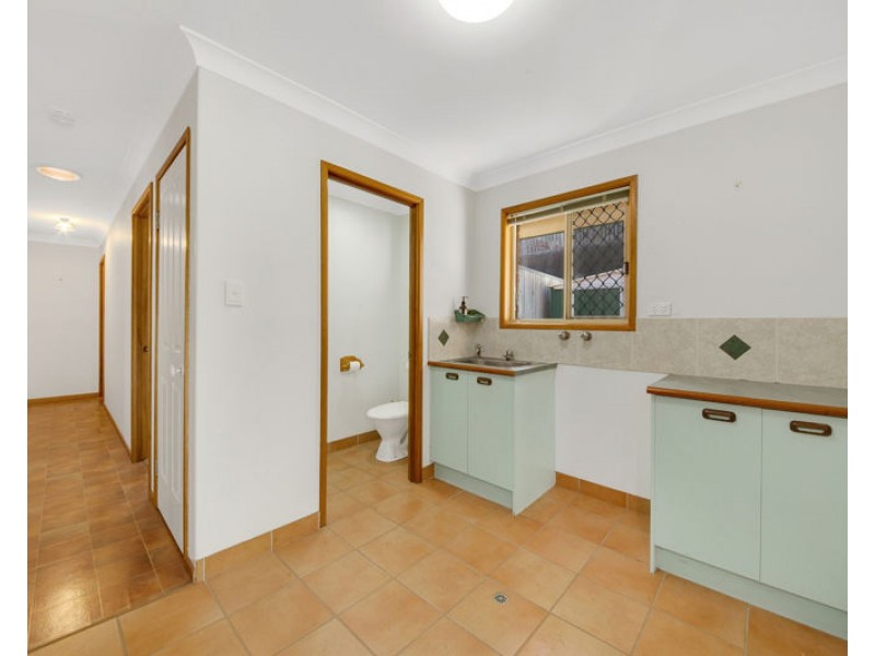 26 Barrine Close, Clinton QLD 4680