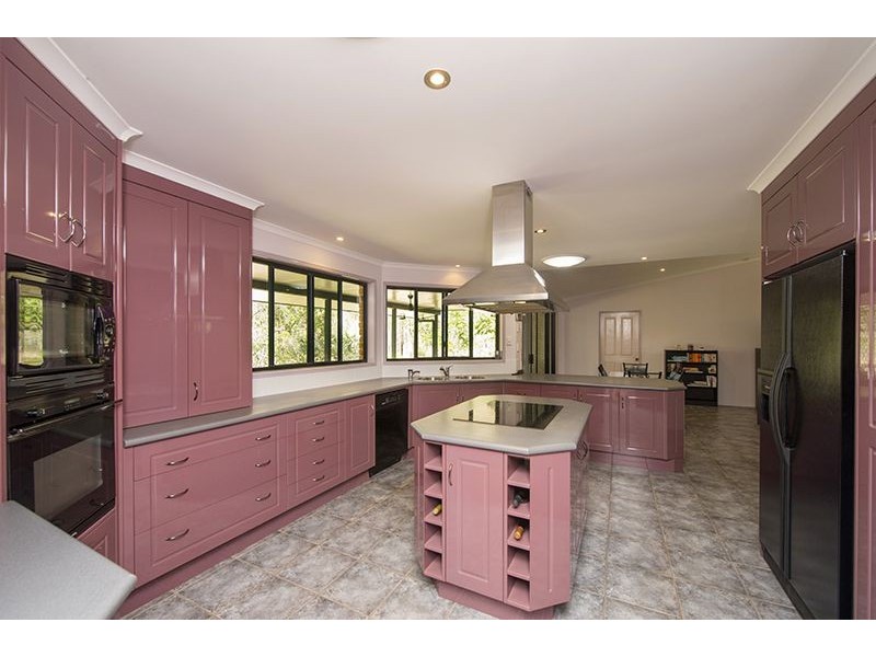 3 Flora Drive, Beecher QLD 4680