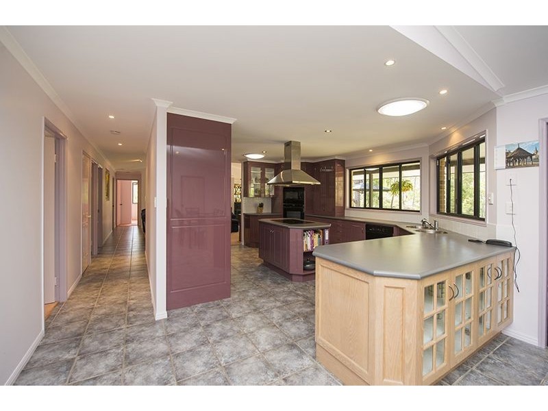3 Flora Drive, Beecher QLD 4680