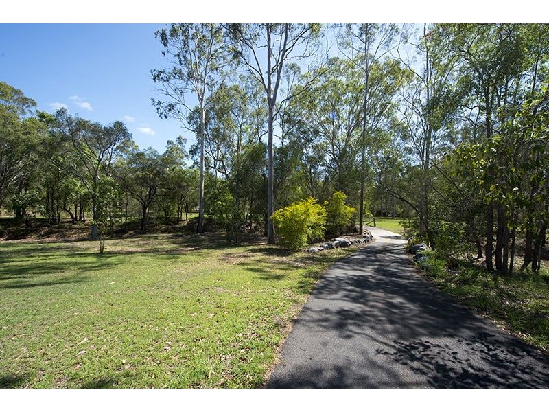 3 Flora Drive, Beecher QLD 4680