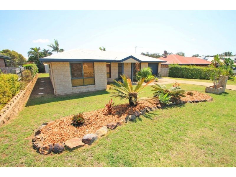 10 Michel Place, Telina QLD 4680