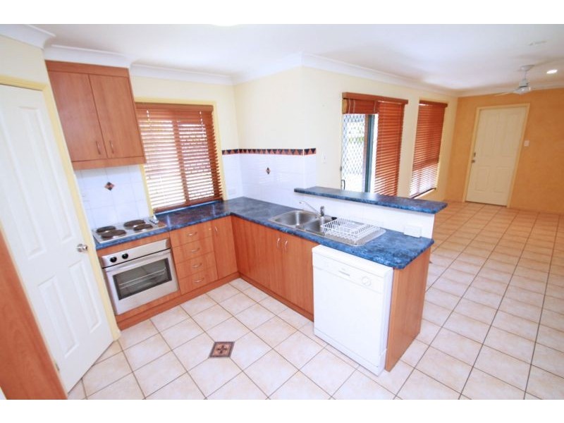 10 Michel Place, Telina QLD 4680