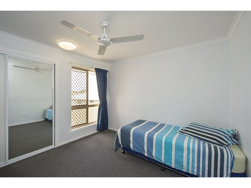 19 Valley Way, Boyne Island QLD 4680