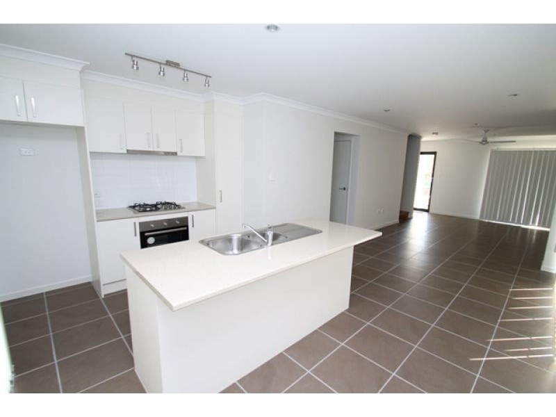 14 Wedgetail Road, Clinton QLD 4680