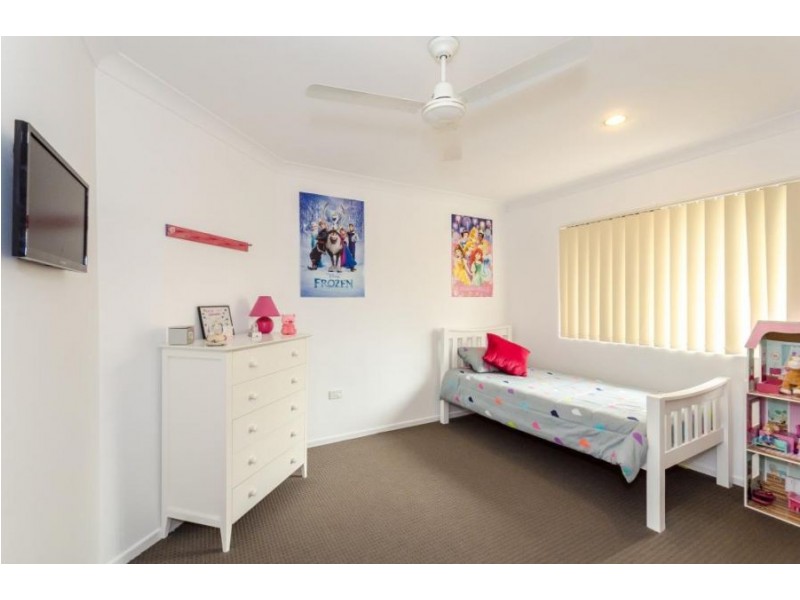 51 Skyline Drive, New Auckland QLD 4680