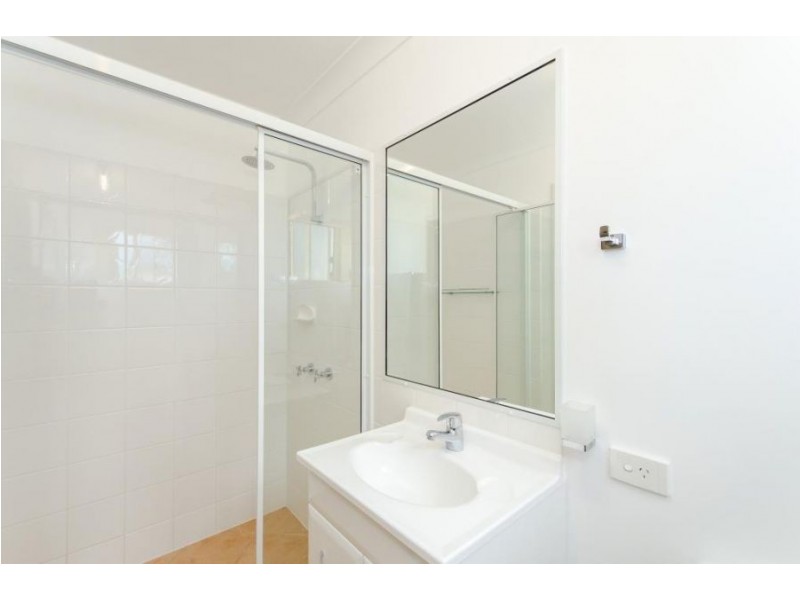 51 Skyline Drive, New Auckland QLD 4680