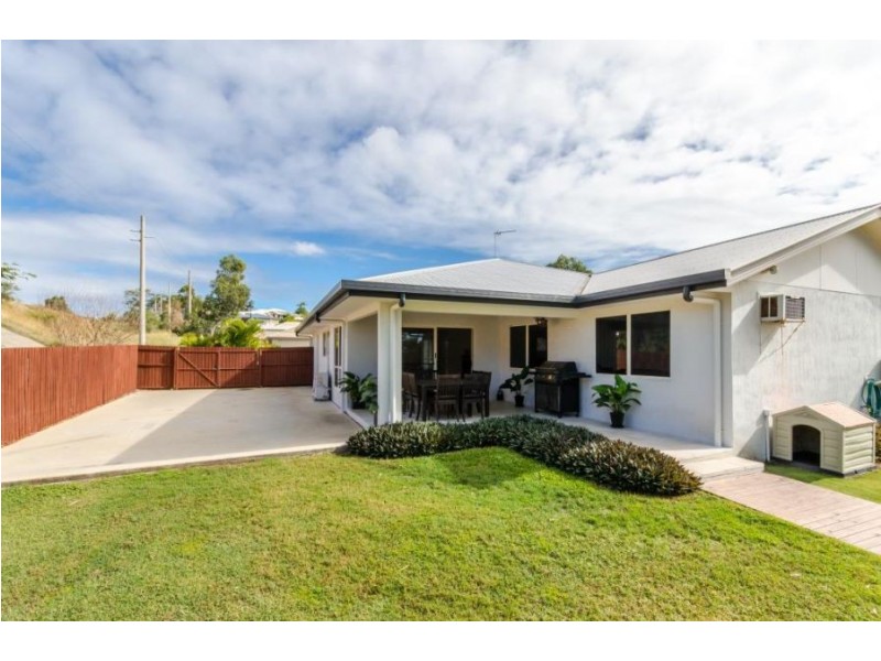 51 Skyline Drive, New Auckland QLD 4680