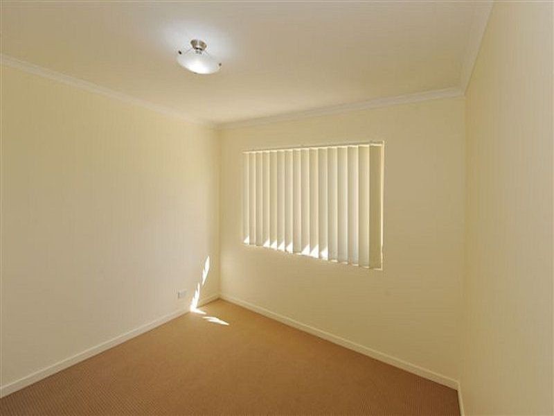 1-5/30 Short Street, South Gladstone QLD 4680