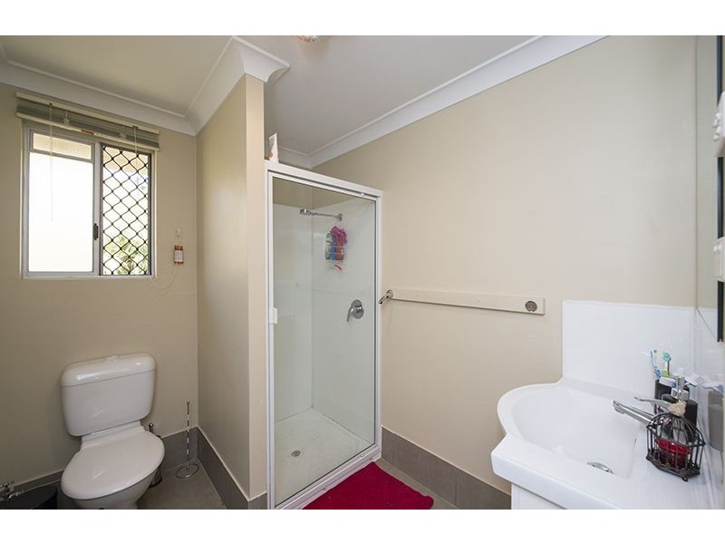Unit 1-2/3 Butler Street, New Auckland QLD 4680