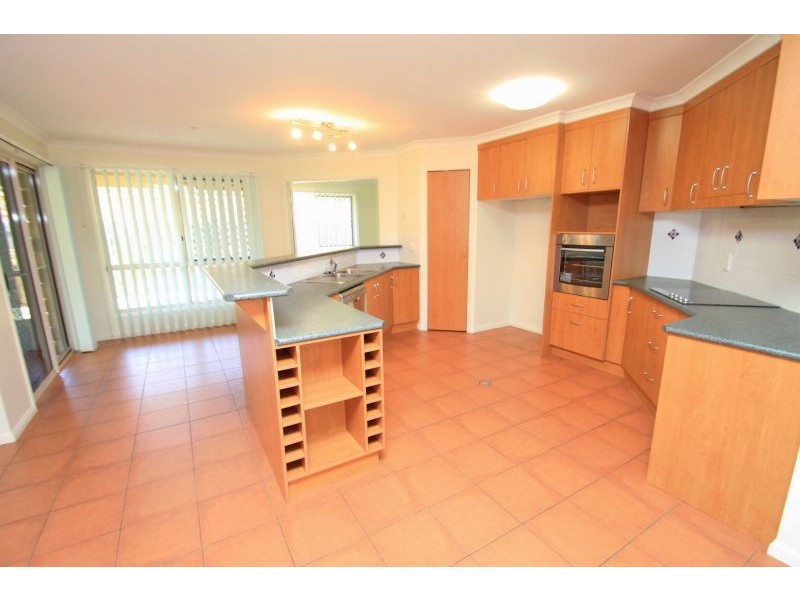 5 Beardmore Place, Clinton QLD 4680