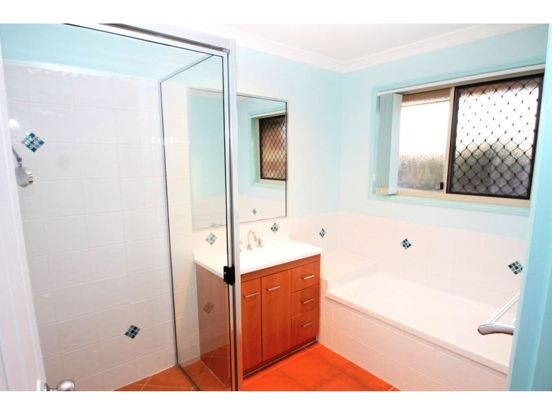 5 Beardmore Place, Clinton QLD 4680