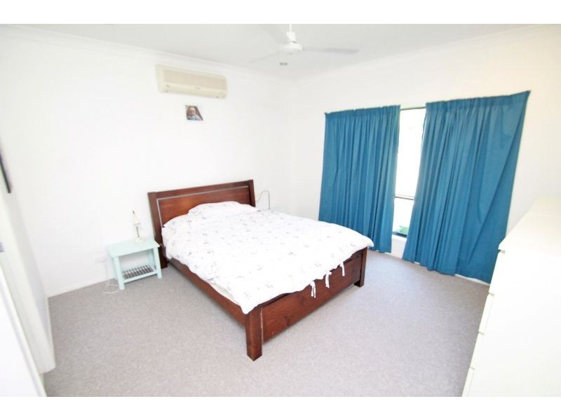 131 Emmadale Drive, New Auckland QLD 4680