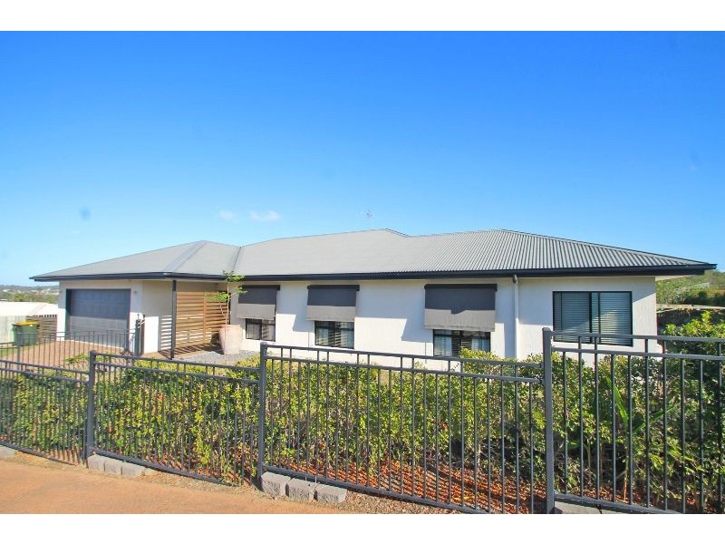 131 Emmadale Drive, New Auckland QLD 4680