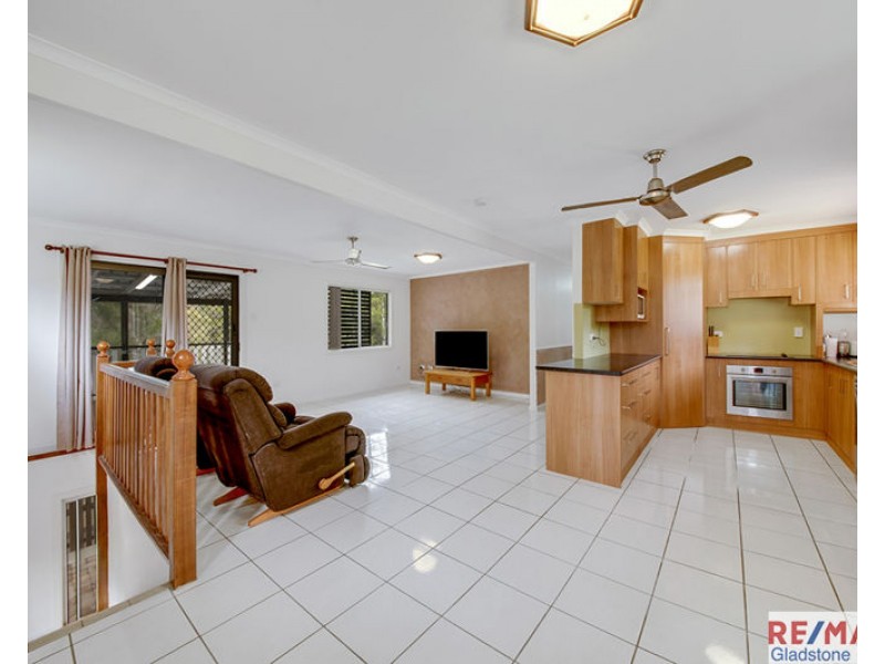 72 Shaw Street, New Auckland QLD 4680