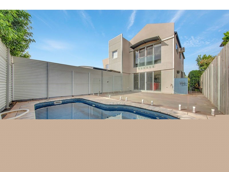 99 Central Lane, Gladstone QLD 4680