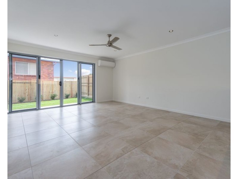 1/261 Auckland Street, South Gladstone QLD 4680