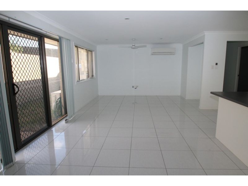 31 Sharyn Drive, New Auckland QLD 4680
