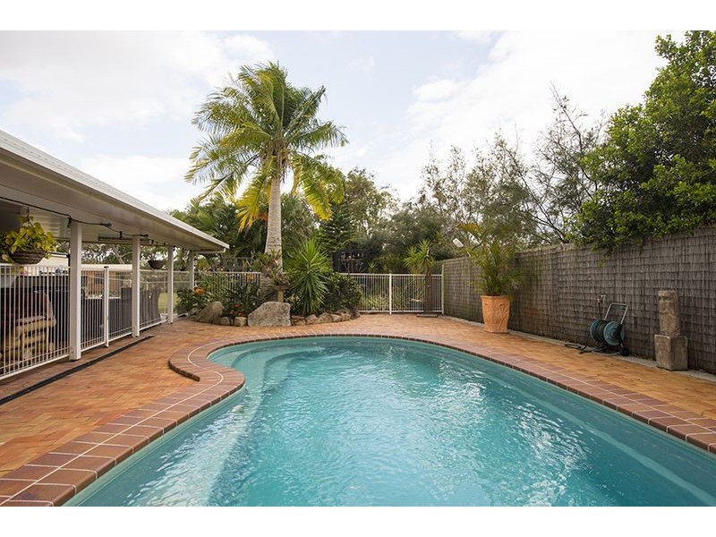 17 Selma Court, Tannum Sands QLD 4680