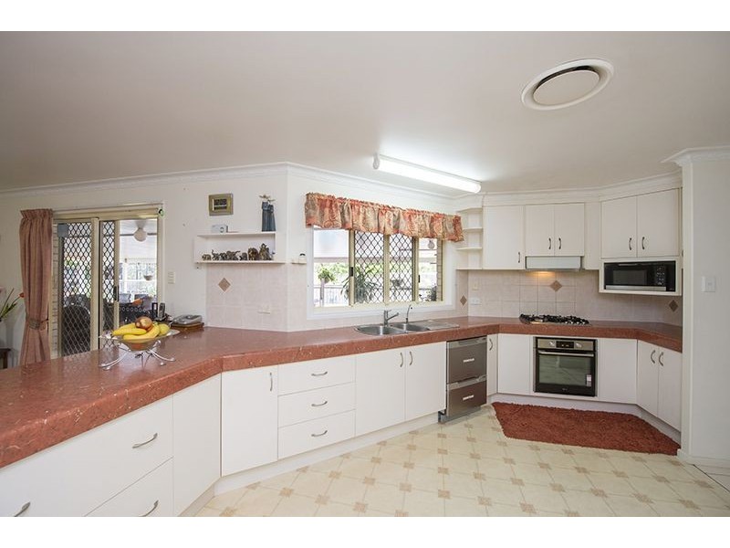 17 Selma Court, Tannum Sands QLD 4680