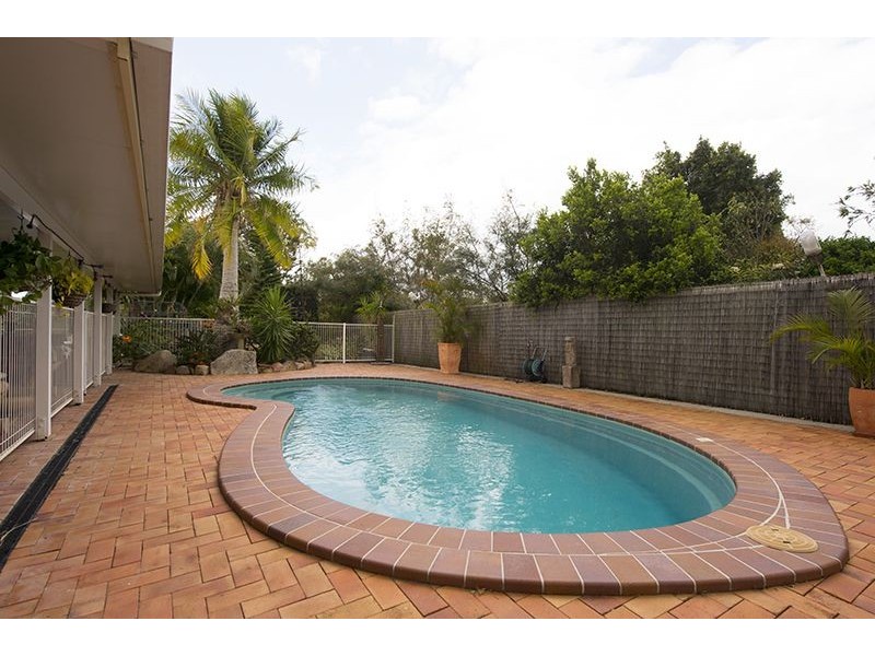 17 Selma Court, Tannum Sands QLD 4680