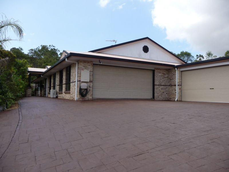23 Wivenhoe Close, Clinton QLD 4680
