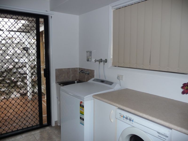 23 Wivenhoe Close, Clinton QLD 4680