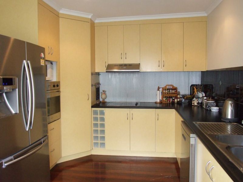 16 Beach Avenue, Tannum Sands QLD 4680