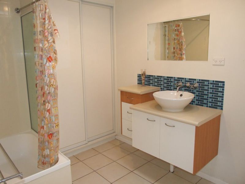 16 Beach Avenue, Tannum Sands QLD 4680